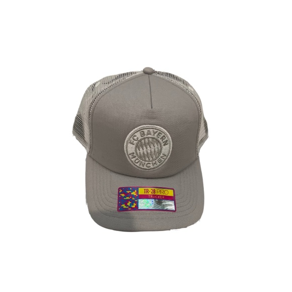 Fan Ink Bayern Munich Fog Trucker Snapback Cap, Gray/White - Picture 4 of 5